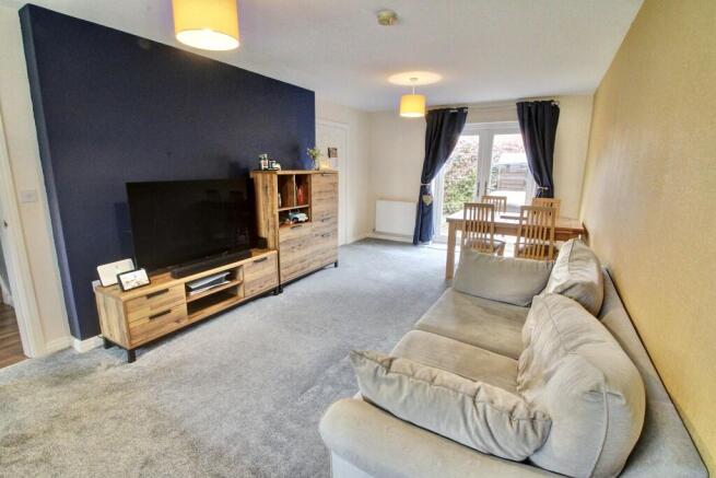 3. Lounge/Dining Room