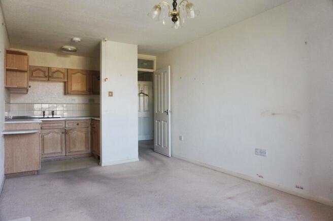 Kitchen / Lounge
