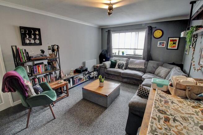 2. Lounge