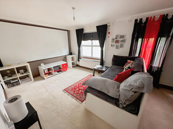 Second floor bedroom/lounge