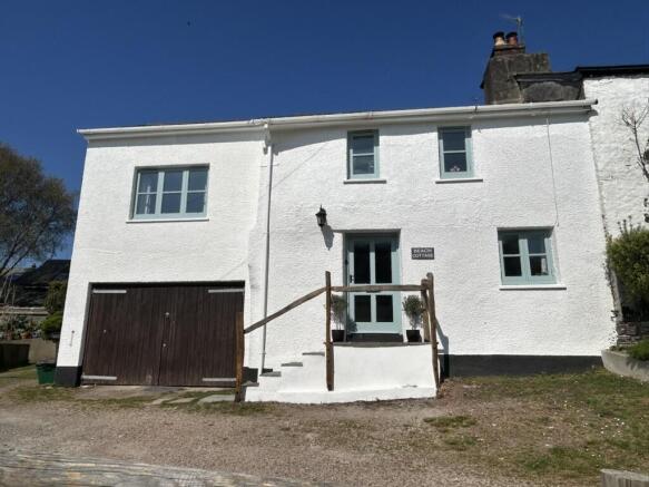 The Property Front Aspect