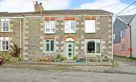 Nanhayes Row, St Newlyn East, TR8