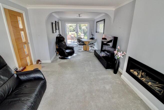 3. Lounge