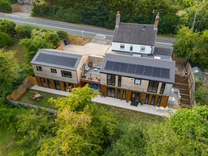 Leicester Road, Hinckley, LE10