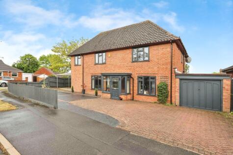 Maple Avenue, Pershore, WR10