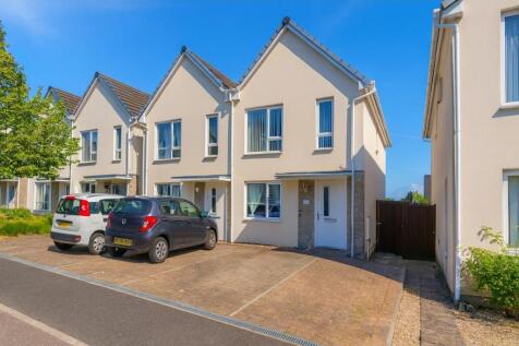 Yellowmead Road, Plymouth, PL2