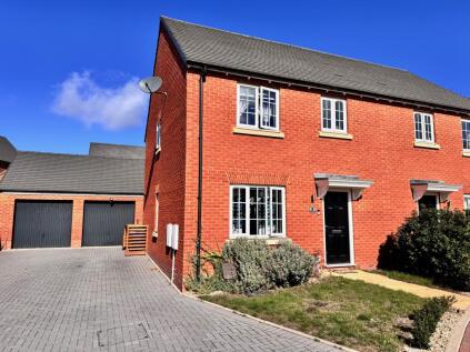 Lawrence Close, Banbury, OX16