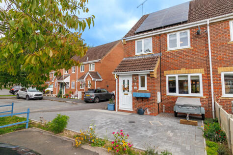 Kingfishers, Tidworth, SP9