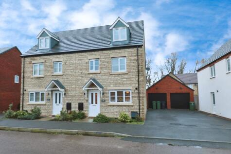 Cooper Crescent, Stratford-upon-avon, CV37