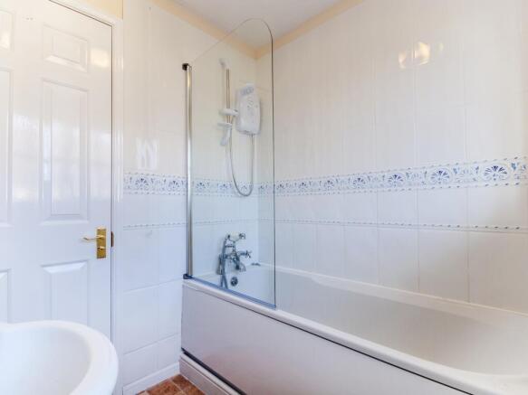 Bathroom2