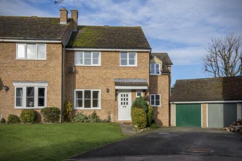 Saxel Close, Aston