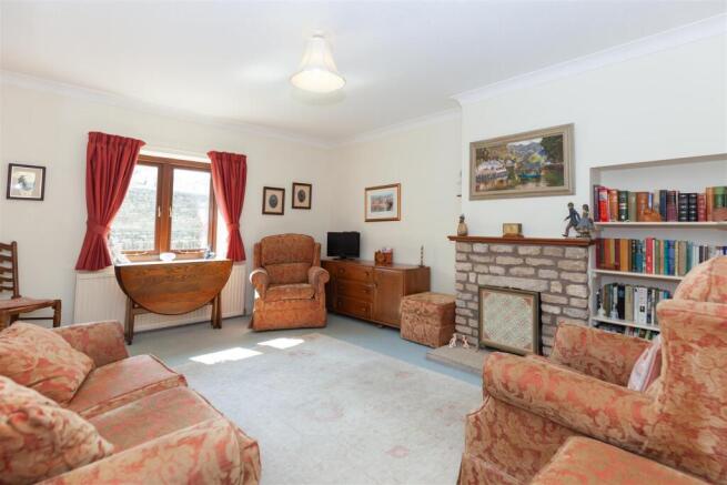Sitting Room 1.jpg