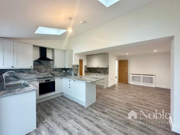 Open Plan Living/Kitchen/Dining Area