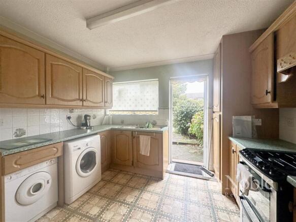 Kitchen/Breakfast Room