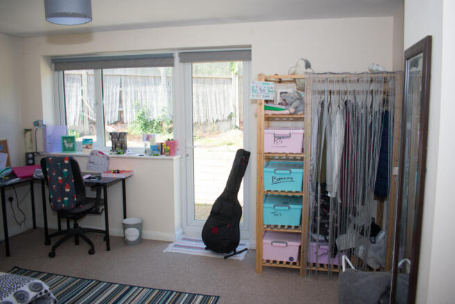 Photo 3