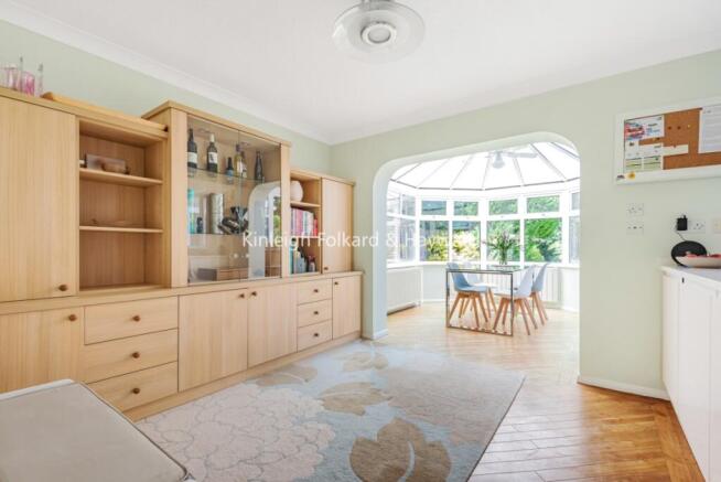 7abd5904-cfff-4887-8