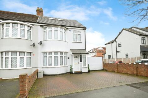Grenfell Avenue, Hornchurch, RM12