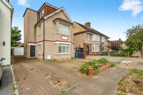 Victoria Avenue, Grays, RM16