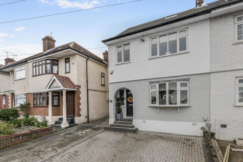 Highfield Close, Romford, RM5