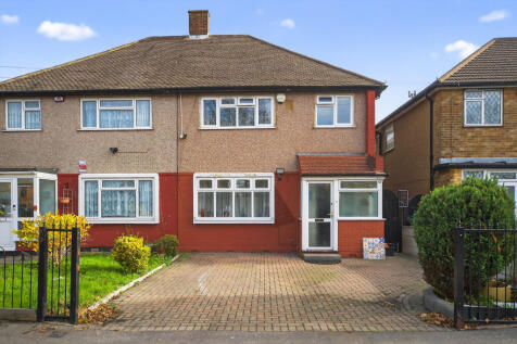 Chadwell Heath Lane, Romford, RM6