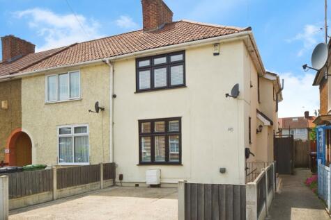 Grafton Road, Dagenham, RM8