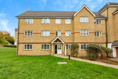 Kendal, Purfleet-on-Thames, RM19