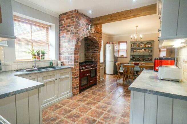 Kitchen/Dining Room