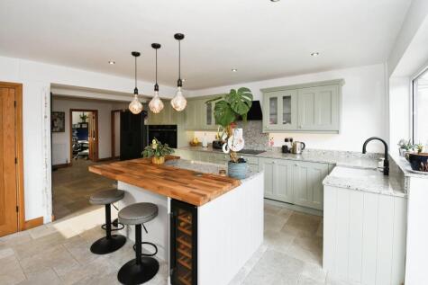 Station Road, Thorpe on the Hill, Lincoln, LN6