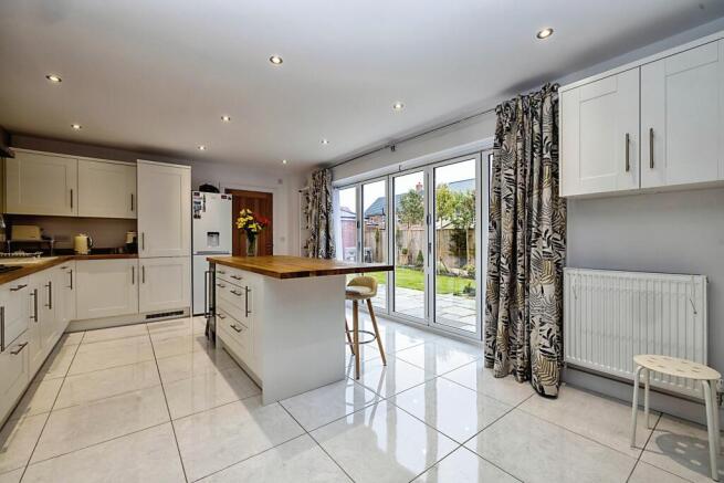 Kitchen/Breakfast