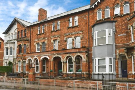 St. Catherines, Lincoln, LN5