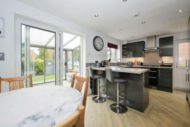 Kitchen/Dining Room