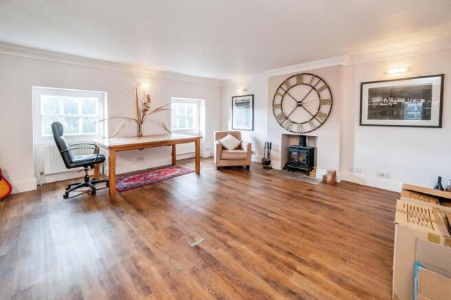 Lounge / Kitchen