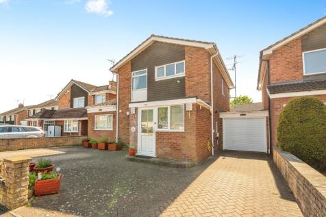 Puxton Drive, Kidderminster, DY11