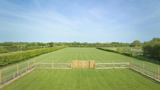 Meadowcroft_Externals_2704250020.jpg