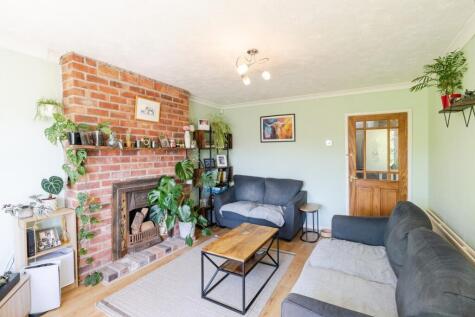 Winchester Avenue, Warrington, WA5