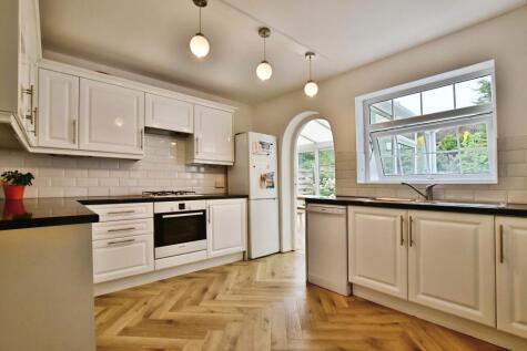 Long Hey, Altrincham, WA15