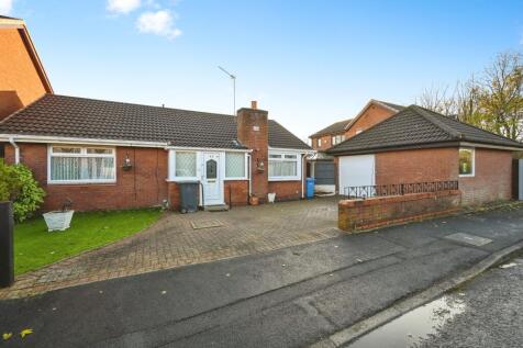 Wrexham Close, Warrington, WA5
