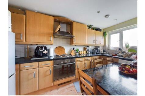 256 Harrow View, Harrow, HA2