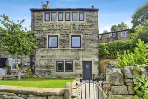 Underbank Old Road, Holmfirth, HD9