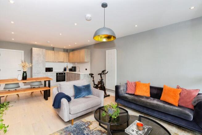 Lounge / Kitchen