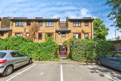 58 Bakers Hill, London, E5