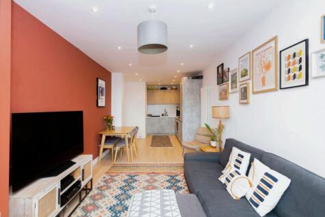 327 Morville Street, London, E3