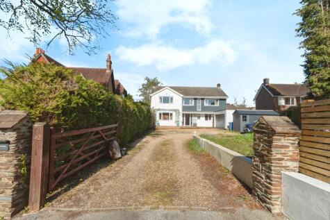 Gally Hill Road, Fleet, GU52