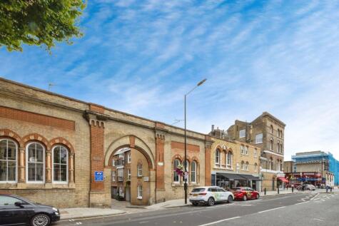 Elgin Mews North, London, W9