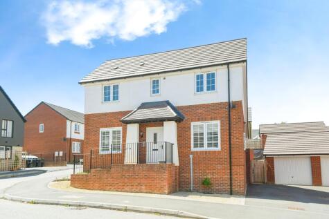 Hunters Field, Chippenham, SN14