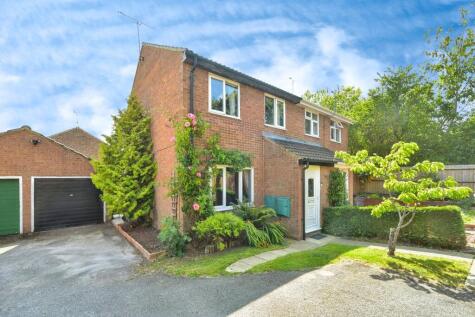 Anglesey Close - Westlea, Swindon, SN5