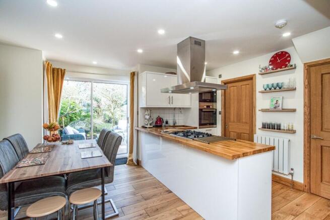 Kitchen/Dining Room