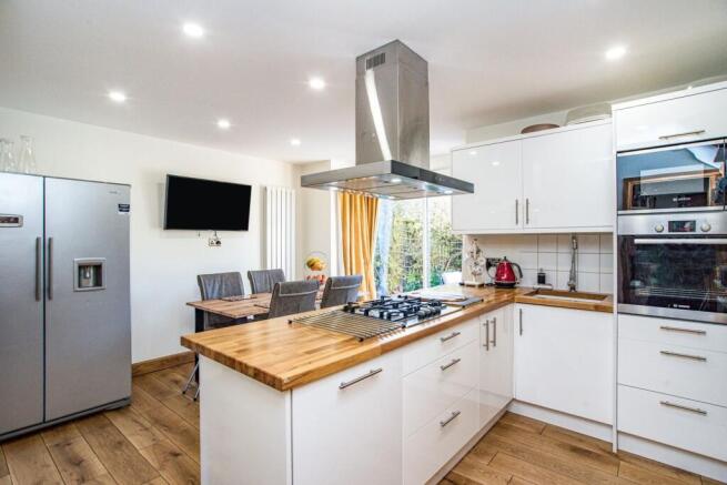 Kitchen/Dining Room