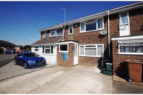 Carnation Close, Chelmsford, CM1