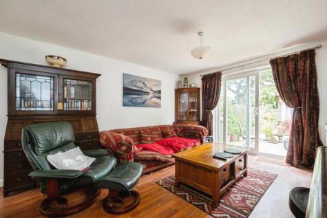 Stokes Mead, Exeter, EX5